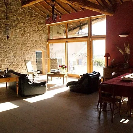 Le Grand Noe Bed and Breakfast 3*